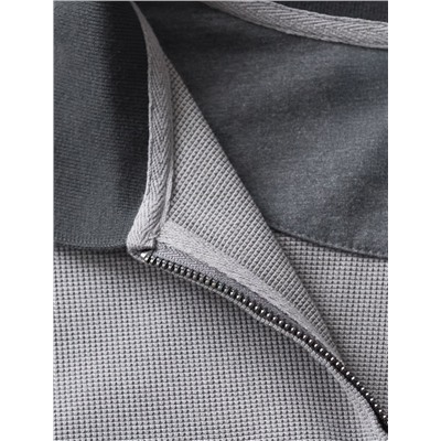 Лонгслив из мягкого фактурного трикотажа с плетеным воротником поло на молнии