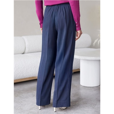 Брюки свободного кроя из костюмной ткани