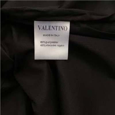 Женское платье с длинным рукавом и объемными цветами на манжетах  Valentin*o