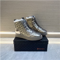 Женские зимние ботинки