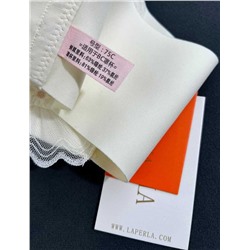 Невероятно красивый кружевной бюстгальтер   LA PERL*A