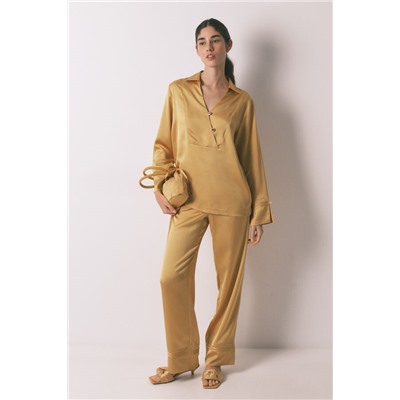 Pijama camisero largo satén mostaza