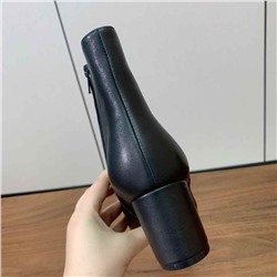 Женские ботинки челси на толстом каблуке с маленькими V-образными пряжками