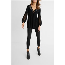 Camiseta avolantada flores