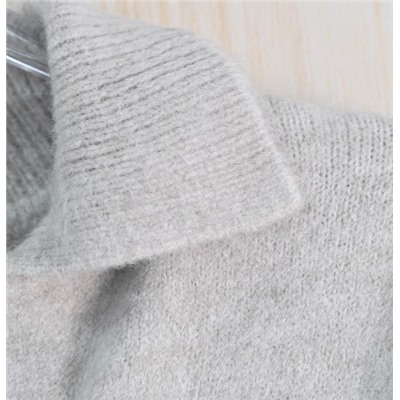 Женский вязаный свитер