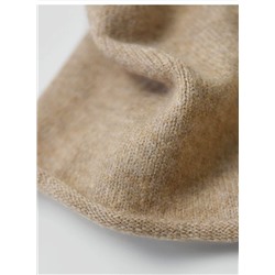 Легкая вязаная шапка унисекс со светоотражающей наклейкой логотипа бренда  AL*O