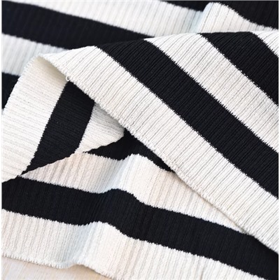 Женское трикотажное платье