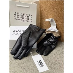 Женские утепленные кожаные перчатки  MAISO*N MARGIEL*A
