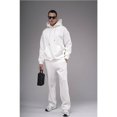 Костюм  белый