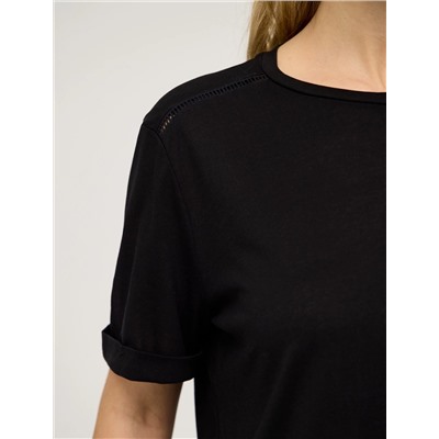 Черная футболка "Мережка"