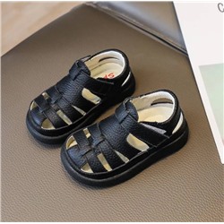 Сандали Натуральная кожа – ножка дышит и не потеет   Мягкая подошва – комфорт при каждом шаге   Удобная застёжка – легко надевать и снимать   Классический дизайн – подойдёт к любой одежде    Отличный выбор для прогулок, садика и путешествий!