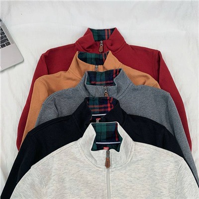 Мужской свитшот с воротником-стойкой Chap*s  Экспорт