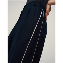 Синие брюки изо льна с кантами