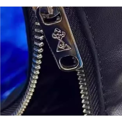 Шикарная сумка от бренда   SAM*O ONDO*H