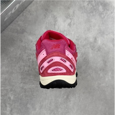 New Balance 204L