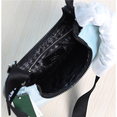 Сумка-полумесяц  KARL LAGERFEL*D