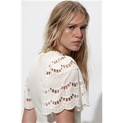 CAMISETA MANGA BORDADOS