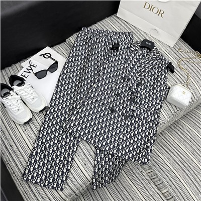 Распродажа  костюм