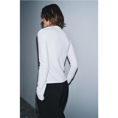 CREPE HIGH NECK T-SHIRT