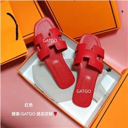 Летние сандали на плоской подошве