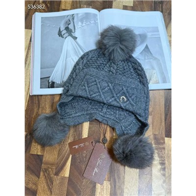 Женская шапка с помпоном  Lor*o Pian*a