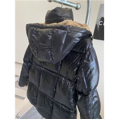 Женский пуховик с контрастным подкладом Moncle*r Paran*a