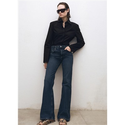 Jeans flare tiro alto