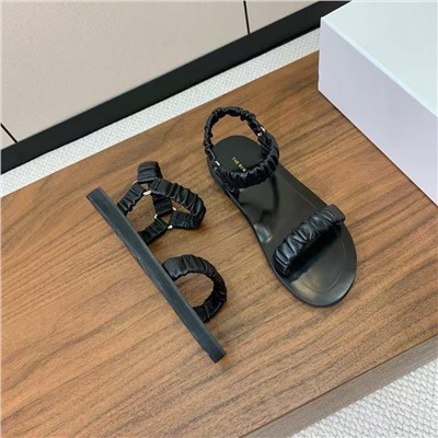 Женские босоножки на плоской подошве   ЗЕ РО*У