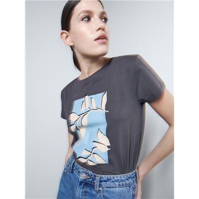 Übergroßes bedrucktes T-Shirt