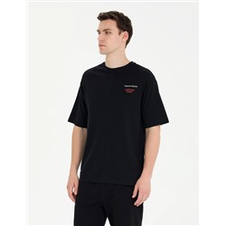 Siyah Regular Fit Bisiklet Yaka Tişört