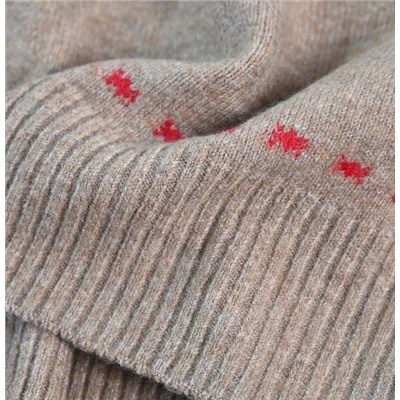 Жаккардовый свитер с цветными блоками и изображением оленей на рождественскую тематику