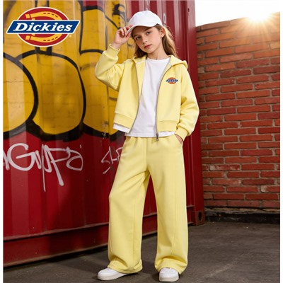 Костюм для мальчиков и девочек. Материал: 57% хлопок, 43% полиэстер