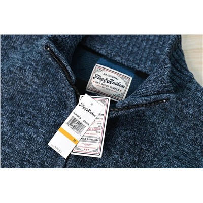 Мужской свитер с длинным рукавом и воротником-стойкой