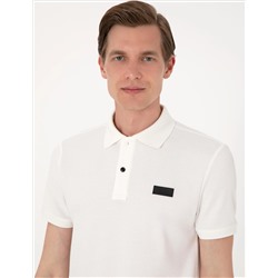 Beyaz Slim Fit Örme Dokulu Polo Yaka Tişört