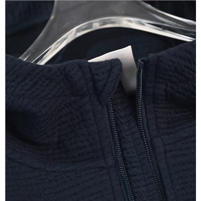 Мужская тонкая куртка