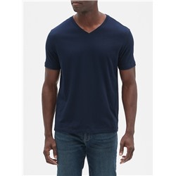 Everyday V-neck tee