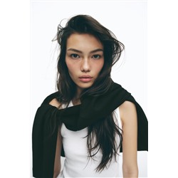 INTERLOCK V-NECK TOP