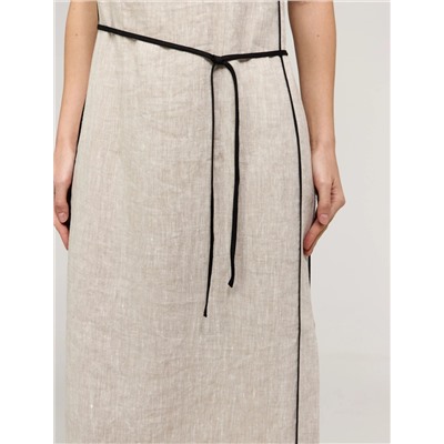 Бежевое приталенное платье без рукавов с поясом