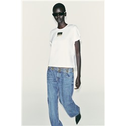 SHORT SLEEVE T-SHIRT WITH LABEL