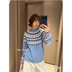 Женский свитер Mi*uMi*u в красивом небесно голубом цвете