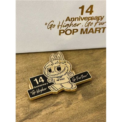 Коллекционная модель выпущенная к 14 летию POP MART  LABUBU  Идет в красивой коробке со значком