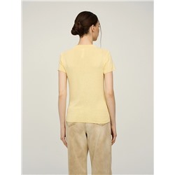 Желтый джемпер вязаный с воротником стойкой