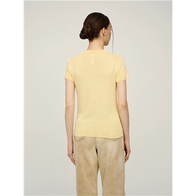 Желтый джемпер вязаный с воротником стойкой