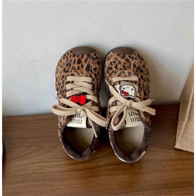 Осенние кроссовки для девочек. Тренд 2026