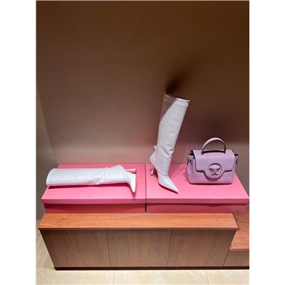 GIA shoes   Полная упаковка  Топ качество Самая высокая версия GIA BORGHINI - НИШЕВЫЙ БРЕНД ИЗ ИТАЛИИ Чрезвычайно дорогой кожаный материал, высокое качество изготовления 4 цвета, доступные в соответствии с  официальным сайте Верх: импортная телячья кожа первого слоя Внутренняя сторона: экологически чистая кожа, строго импорт  Подошва: натуральная кожа Вверху диаметром 10,5 см Высота сапога: около 40 см Упаковка: Полный комплект оригинальной упаковки (GIA) Артикул изделия: G2023-2