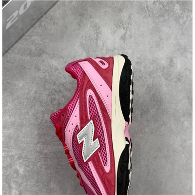 New Balance 204L