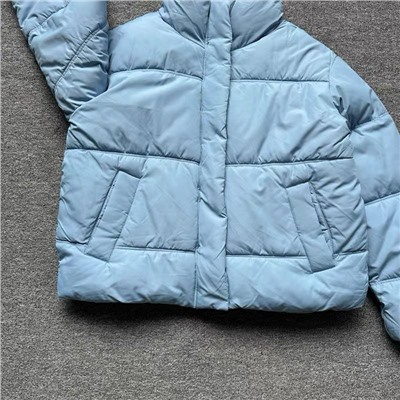 Женская куртка  C&*A