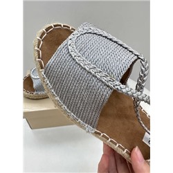 Сандалии в римском стиле