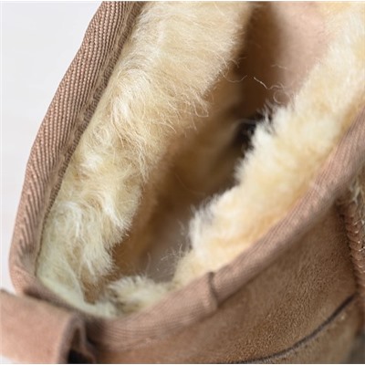 Зимние теплые замшевые короткие ботинки с нескользящей подошвой