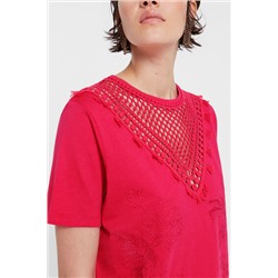 Camiseta bordado pico frontal